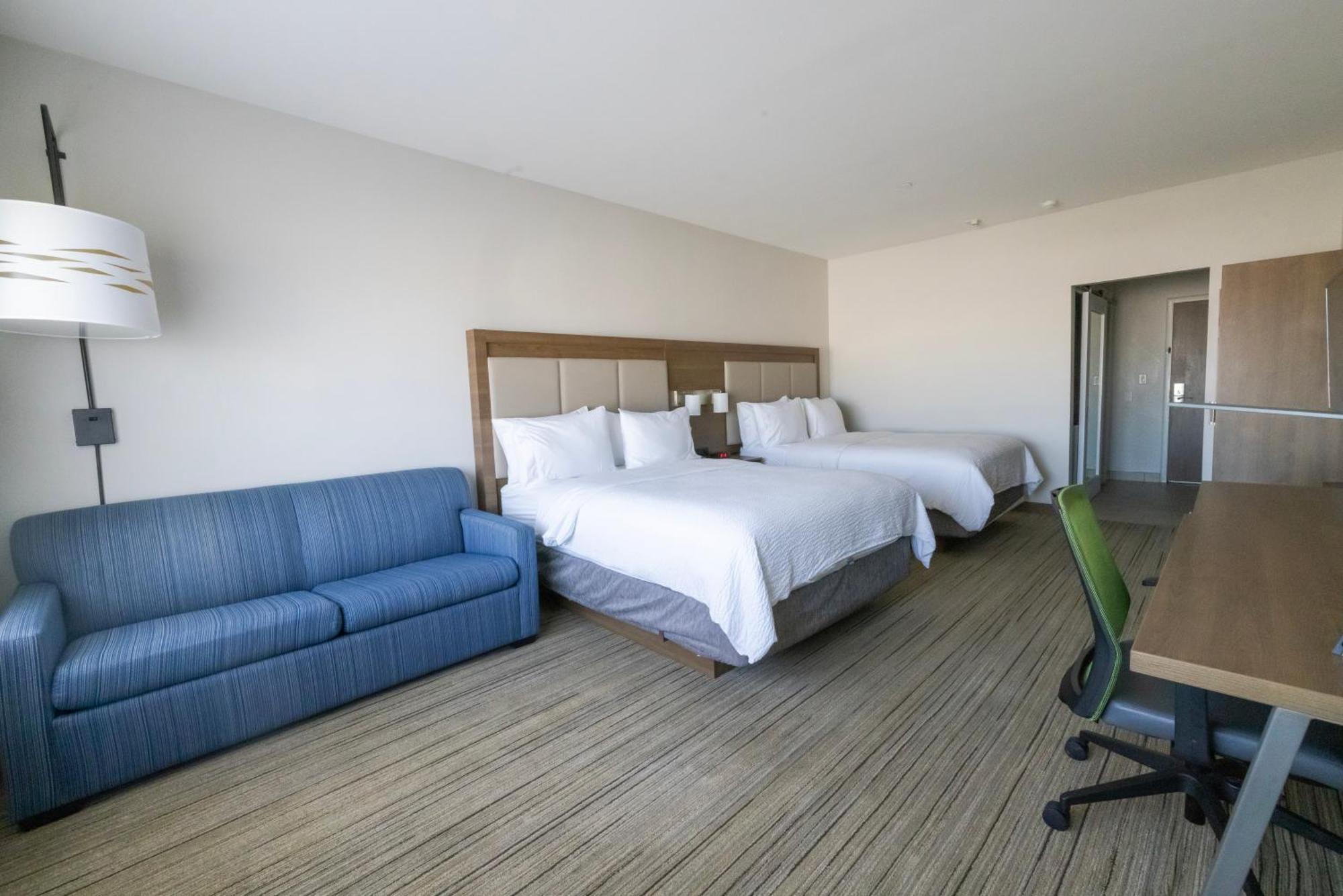 Holiday Inn Express & Suites Dallas Ne Arboretum Exterior photo