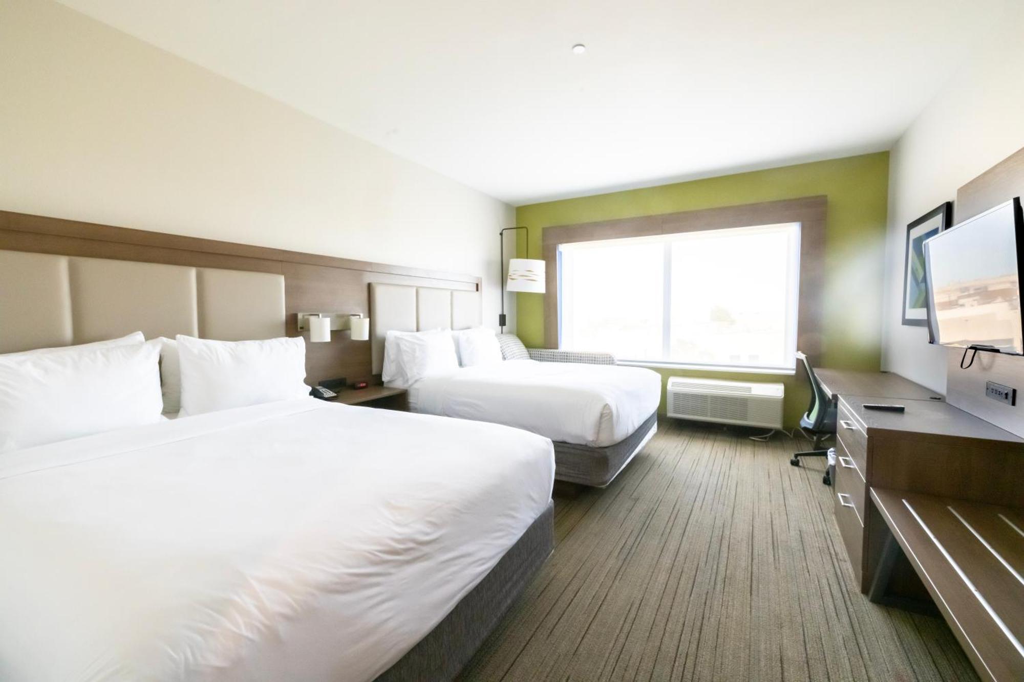 Holiday Inn Express & Suites Dallas Ne Arboretum Exterior photo